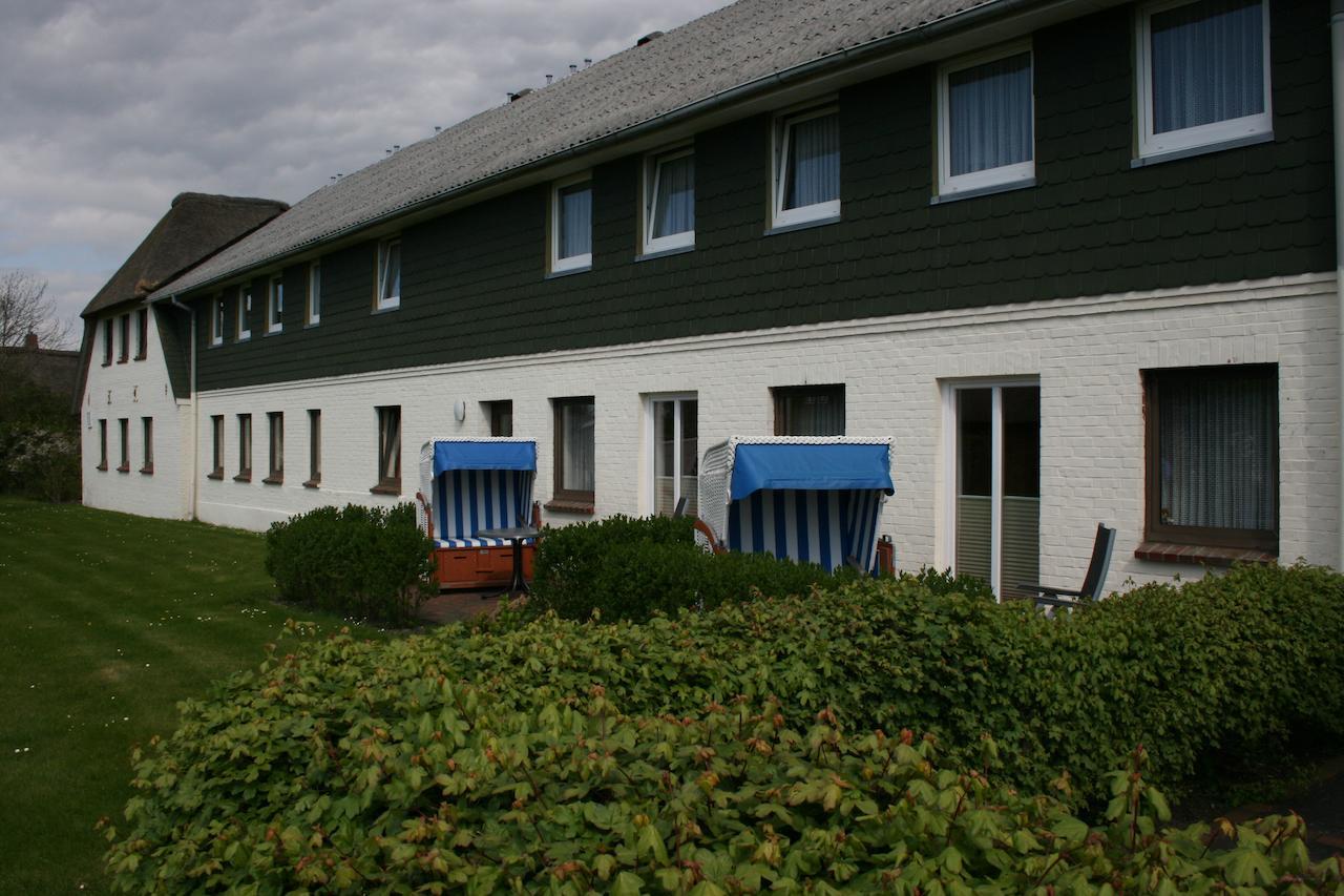 Hotel Garni Zur Post Utersum Exterior photo