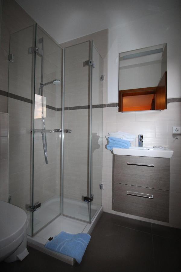 Hotel Garni Zur Post Utersum Exterior photo